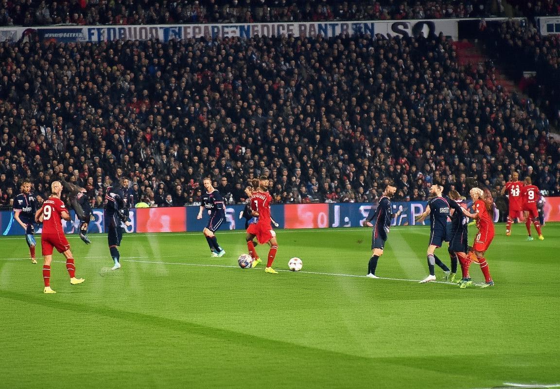 巴黎圣日耳曼vs利物浦：数据对决与战术解析揭秘